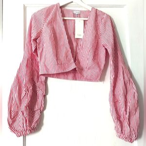 NWT, Tobi Boho Fun Red & White Cropped Top W/Long Sleeves. Size XSmall